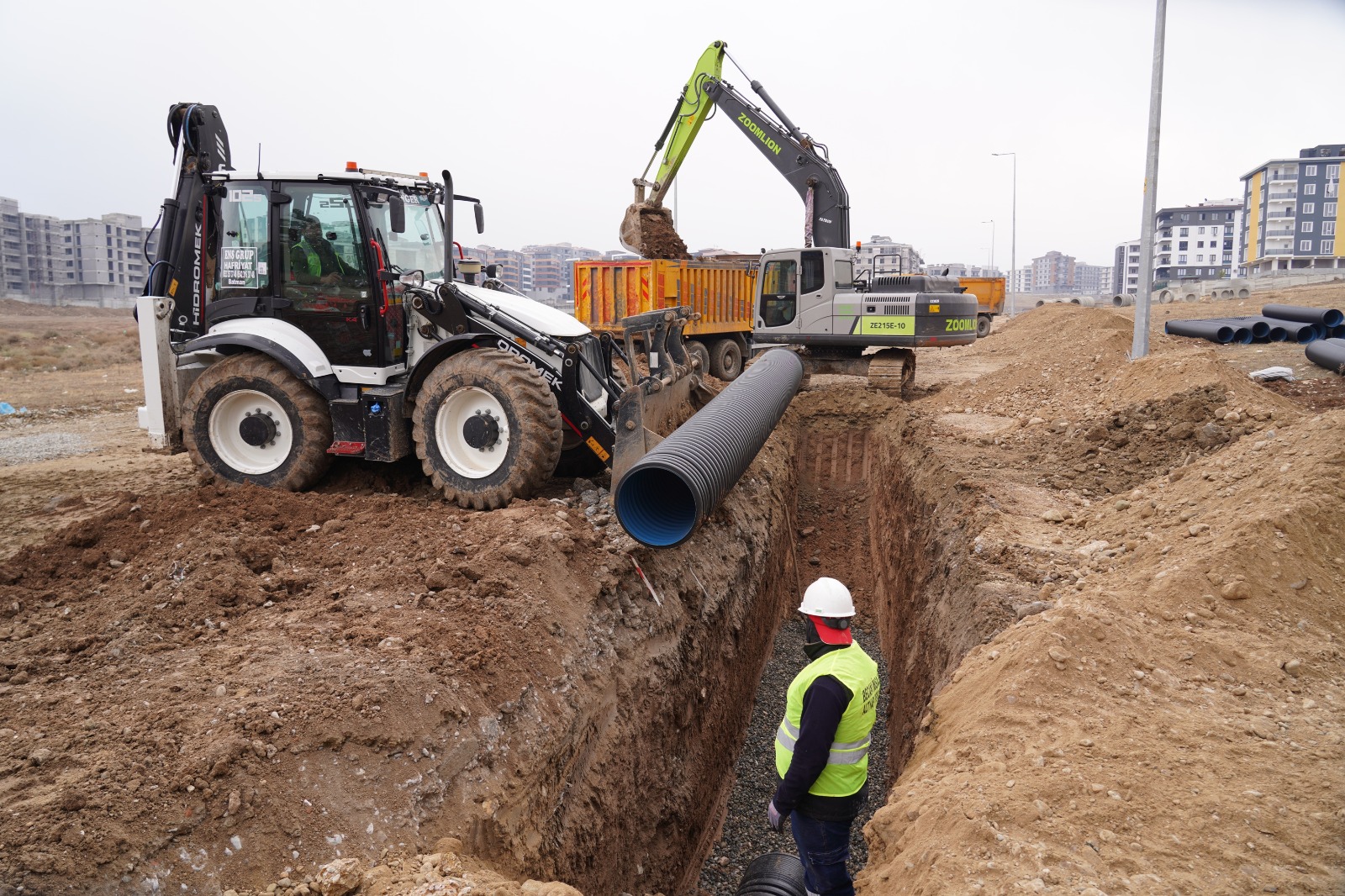 İmar alanlarında altyapı çalışmaları hız kazandı