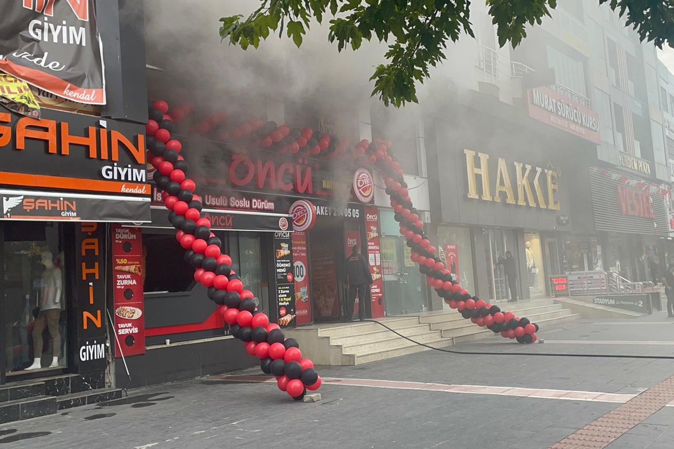 İş yerinde çıkan yangında maddi hasar meydana geldi