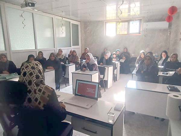 “KORUYUCU AİLELİK” SEMİNERLERİ BAŞLADI