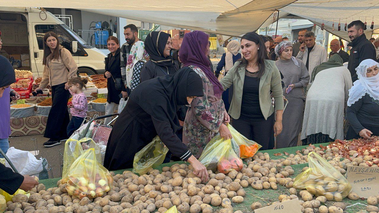 ODUNCU, SEMT PAZARINDA VATANDAŞLARI DİNLEDİ