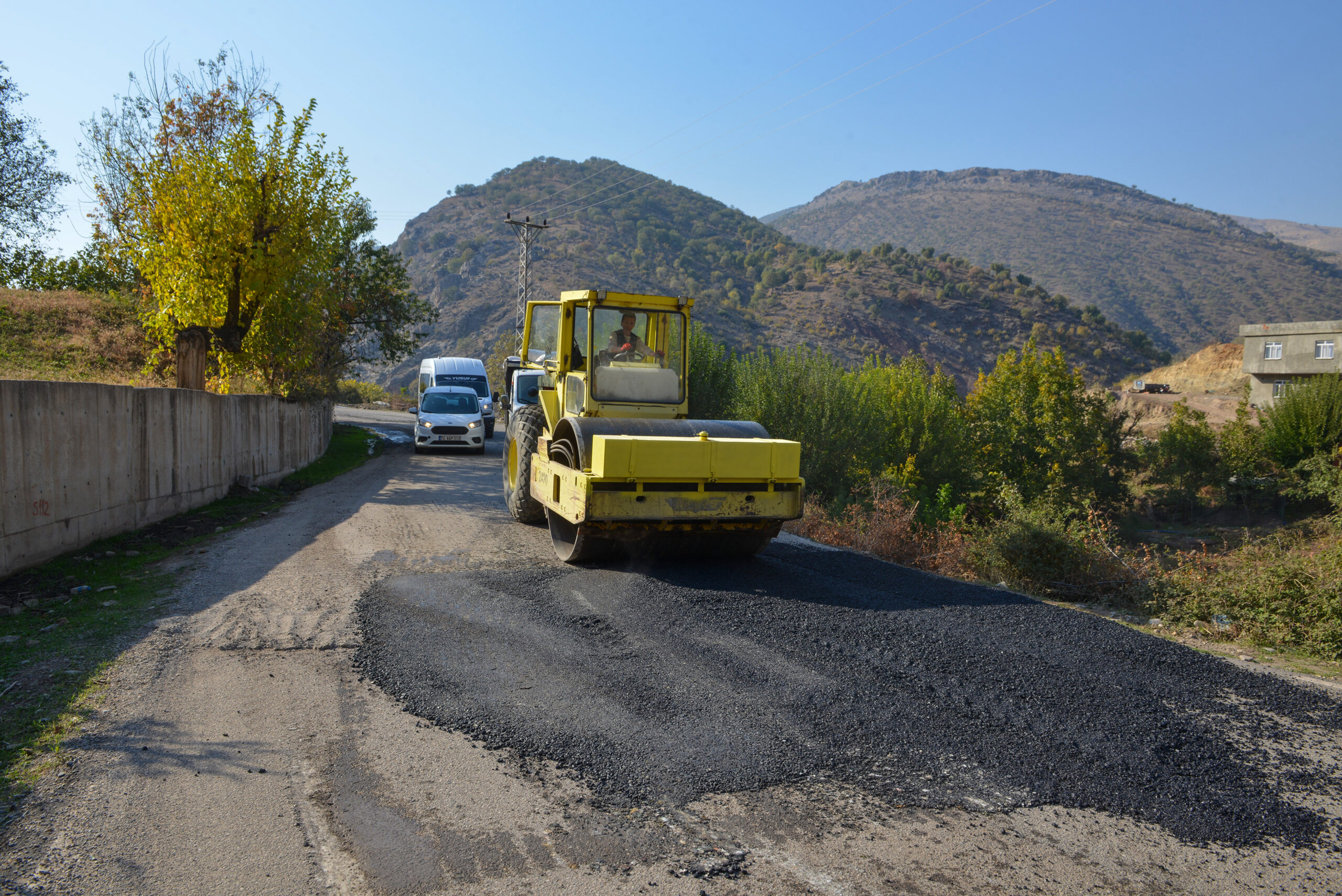 SASON’DA 87.7 KİLOMETRELİK ASFALT YAMA ÇALIŞMASI TAMAMLANDI