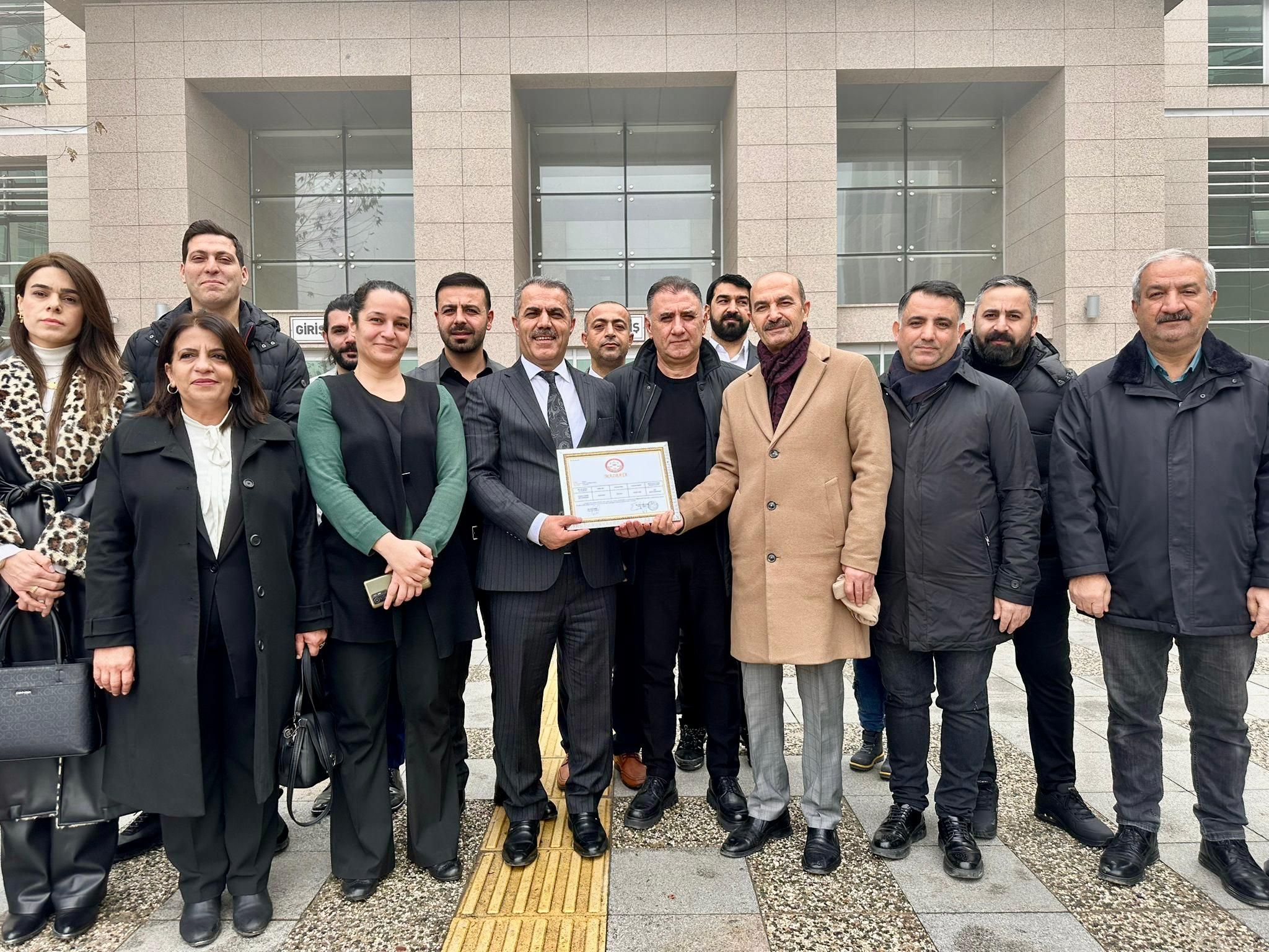 Başkan Şansi Mazbatasını Aldı