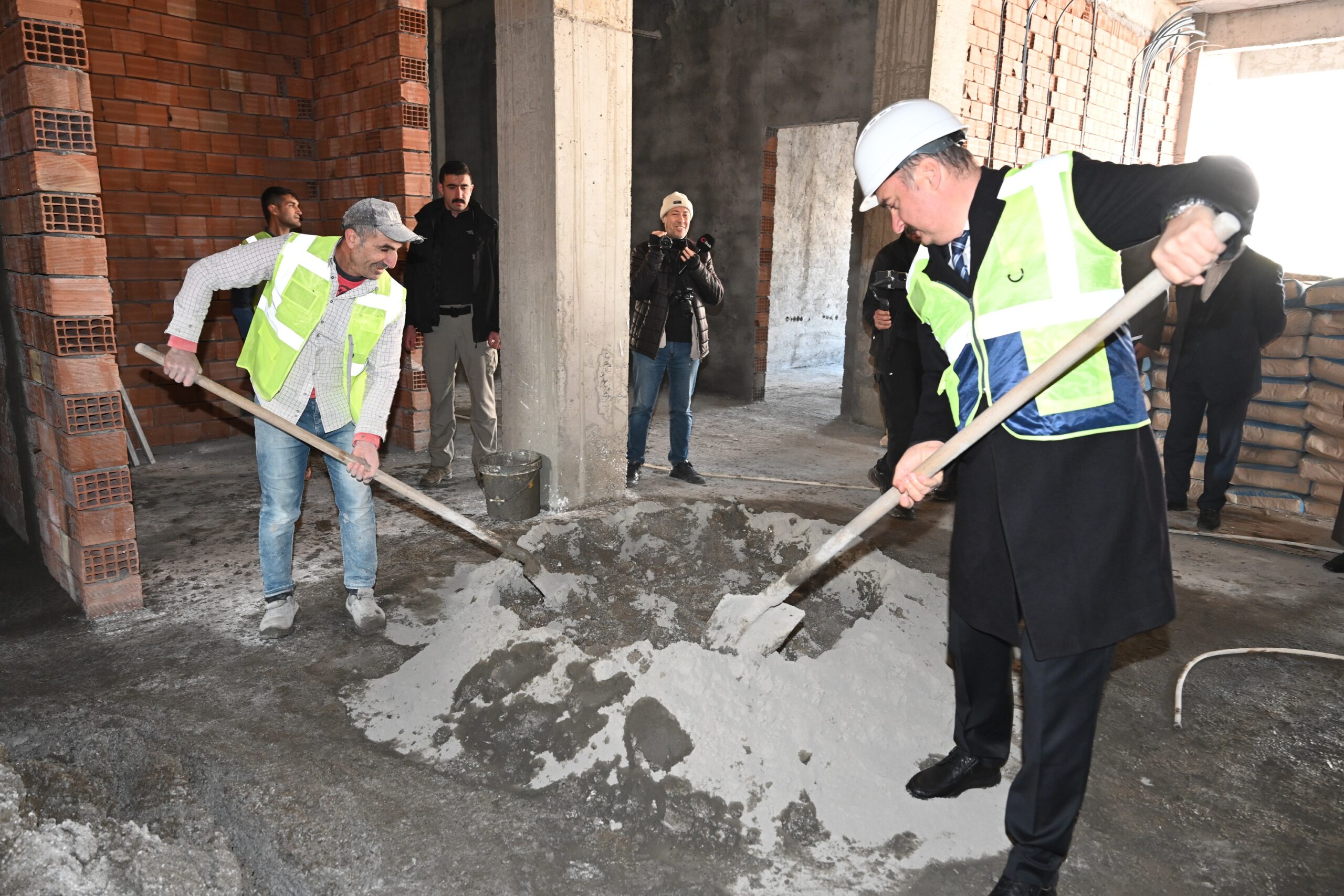 Engelsiz Yaşam Merkezi İnşaatı İncelendi