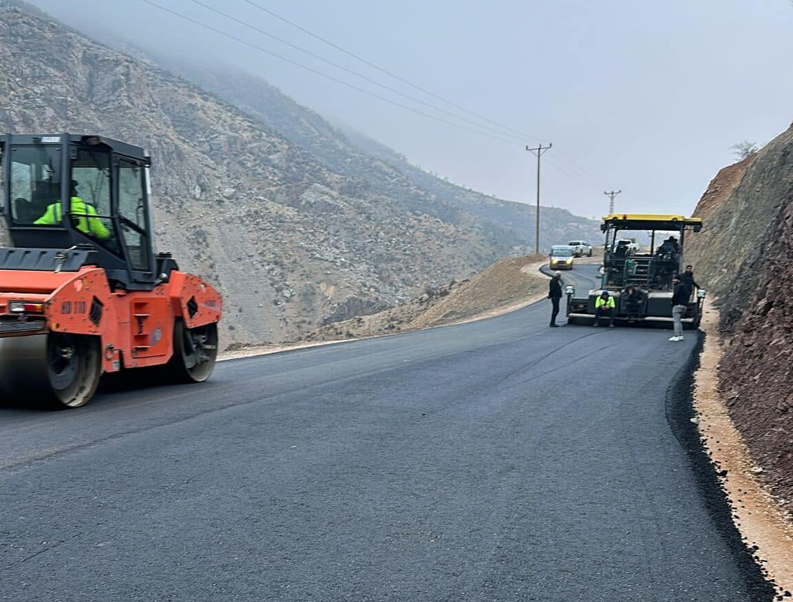 Kozluk Köy Yollarında Hizmet Seferberliği