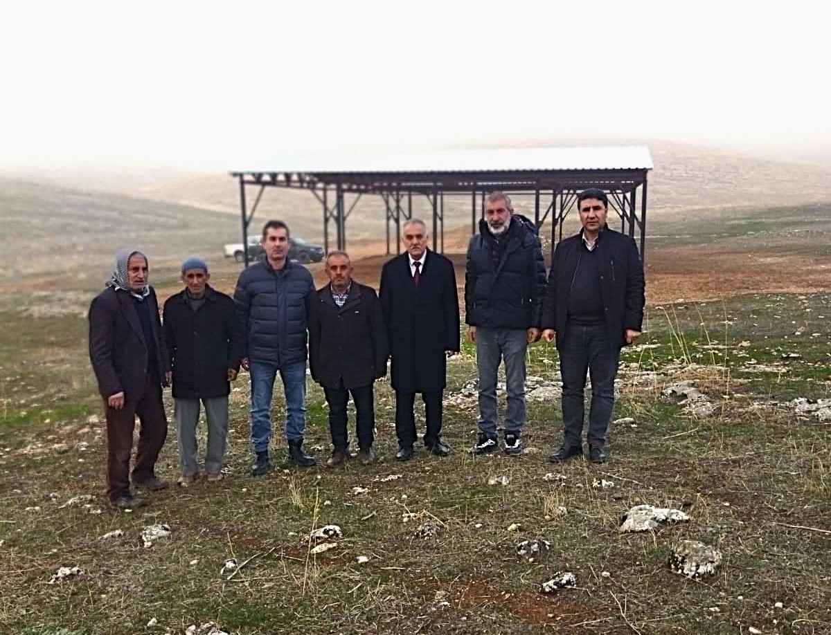 Meralara sıvat ve gölgelikler yapıldı