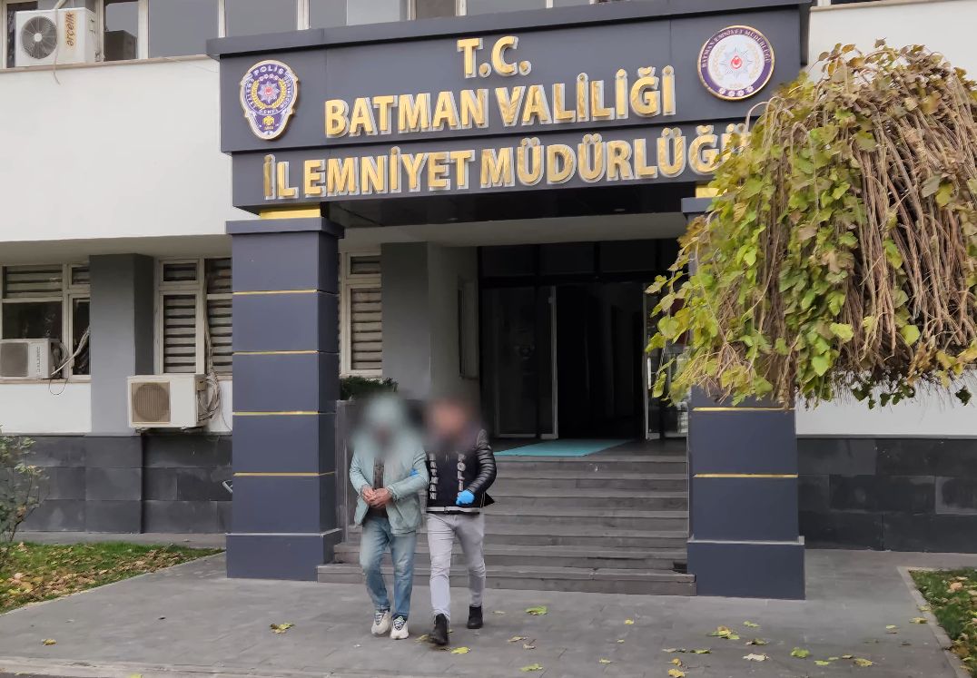 Üzerinde Bonzai ve Metamfetamin Ele Geçirildi