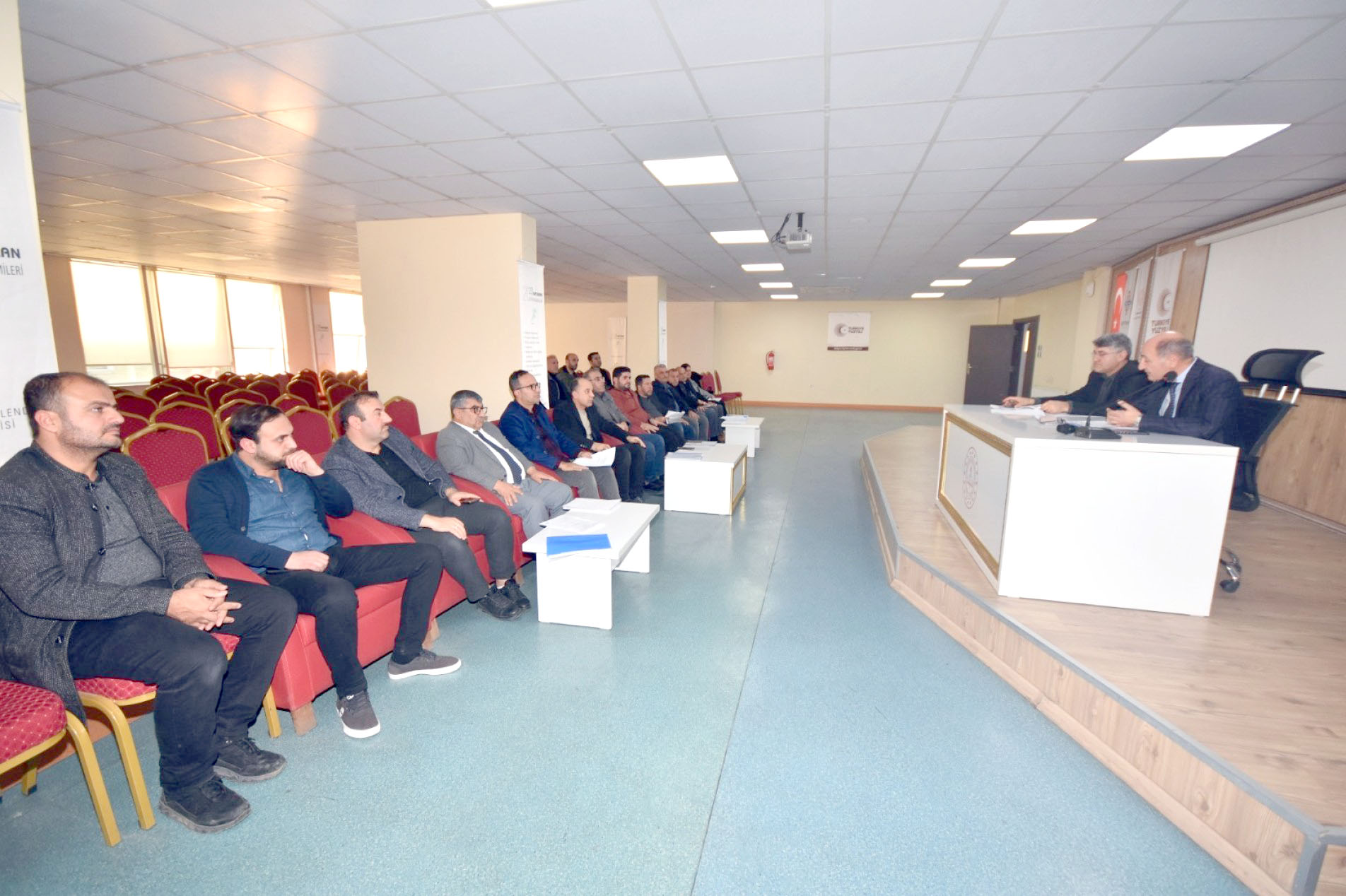 İmam Hatip Okullarında Devam Oranlarını Artırmaya Yönelik Toplantı Düzenlendi