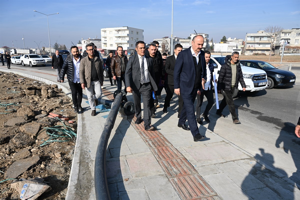 Vali Canalp, Özgürlük Bulvarı’ndaki Çalışmaları İnceledi