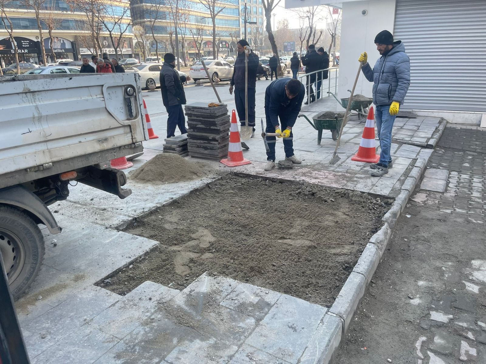 Kaldırım ve Refüjler İçin Özel Ekip Sahada