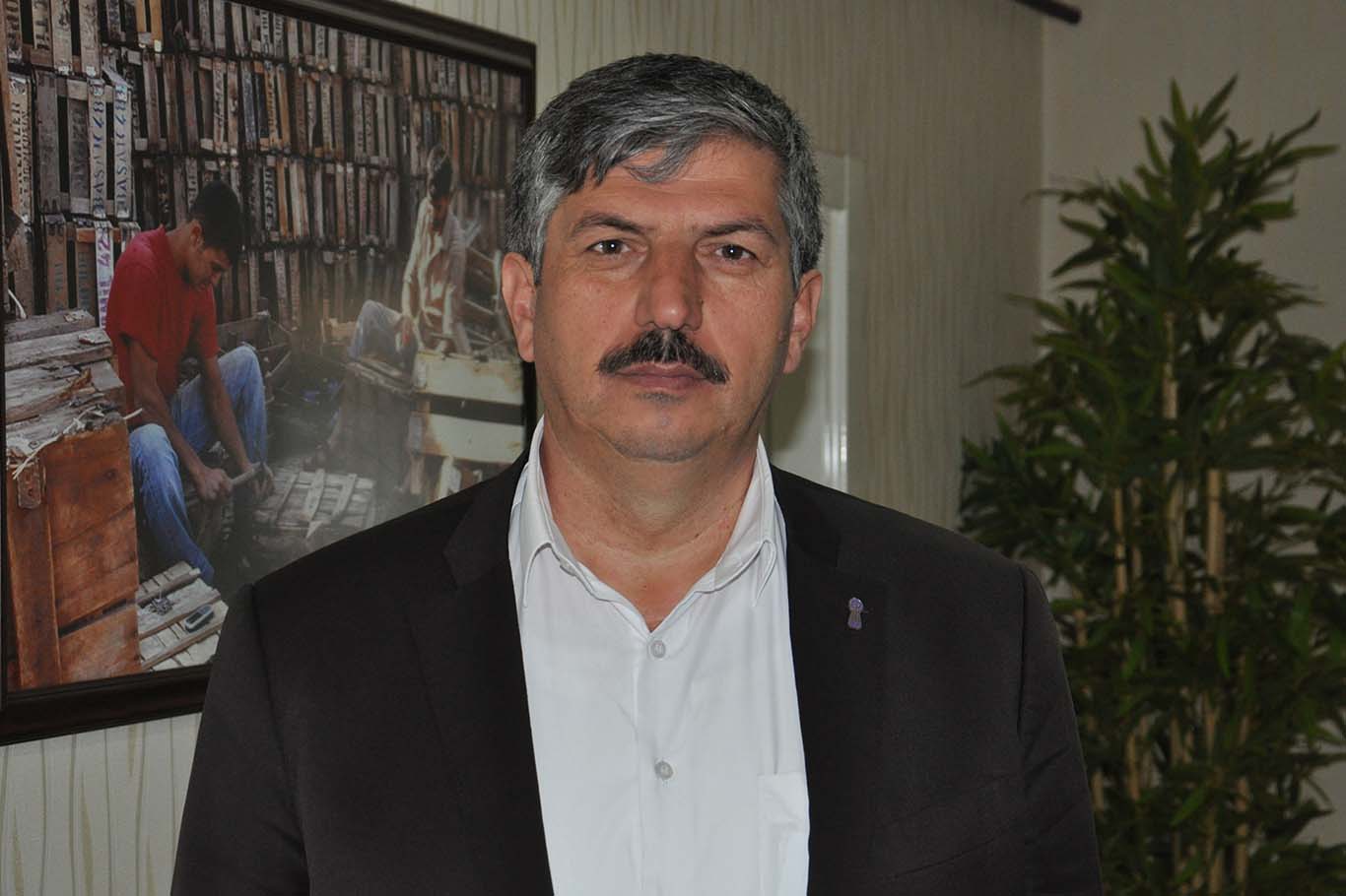 Çiftçi’den gazeteciler günü mesajı