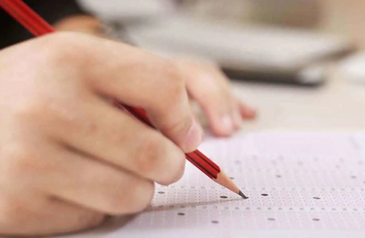 Lise Ortak Sınav Soruları Sızdırıldı, 6 Okulda Yeniden Sınav Yapılacak