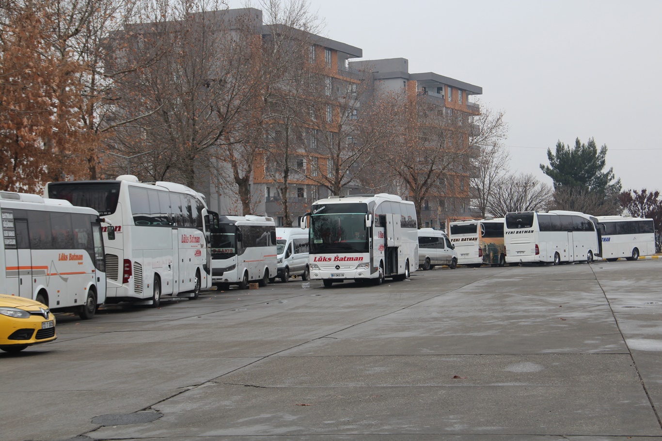Yolcu Sayısındaki Düşüş, Otobüs Bilet Fiyatlarını Yarıya İndirdi