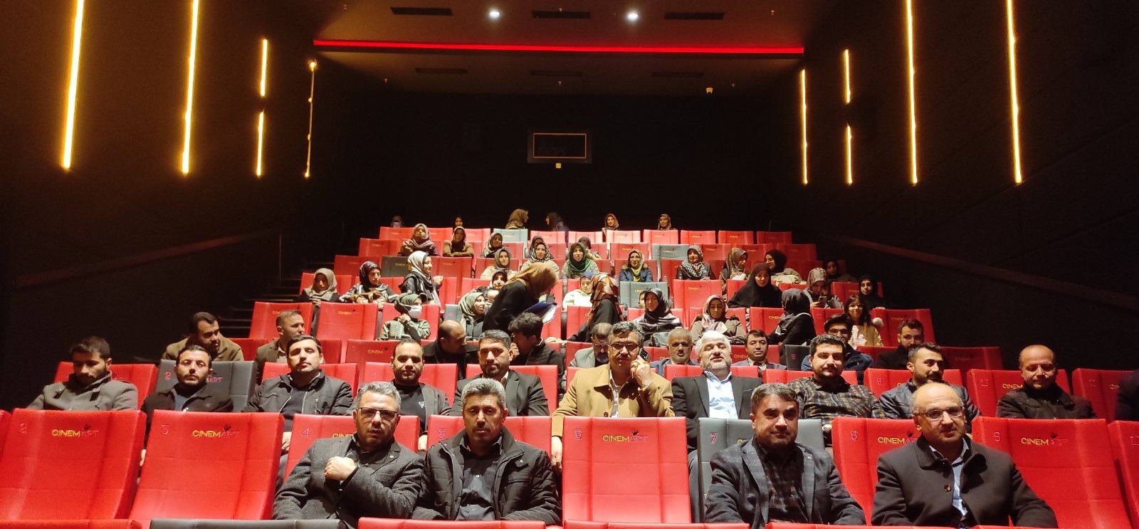 Müftülük Personeline “Hep 33 Yaşında” belgeseli gösterimi