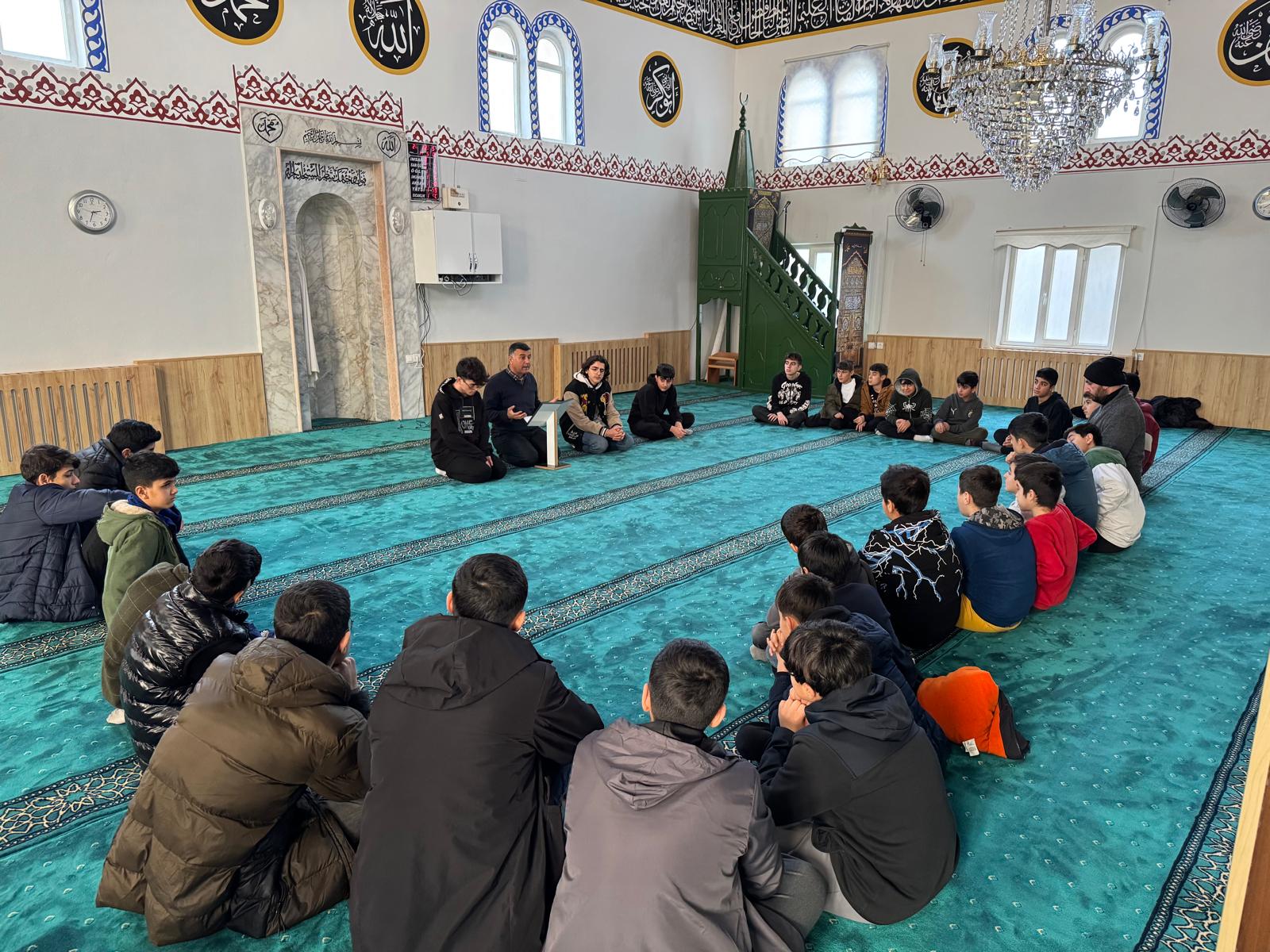 “Haydi Gençlik Camiye” Projesi, Gençlerden Büyük İlgi Görüyor