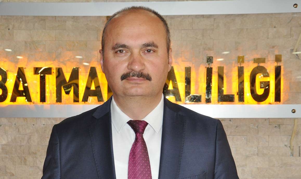 Vali Canalp’ten İdareciler Günü Mesajı