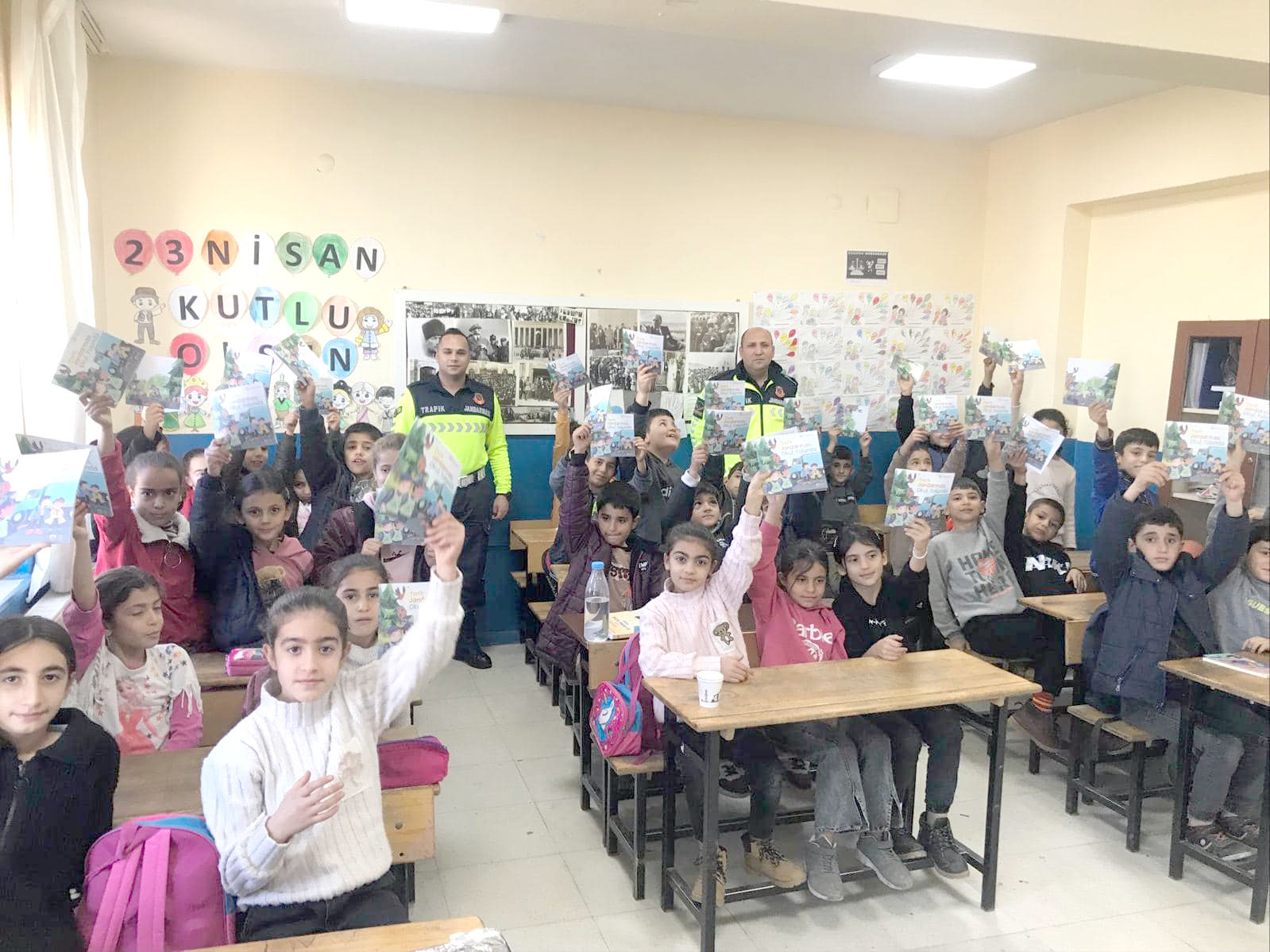 Jandarmadan öğrencilere trafik eğitimi