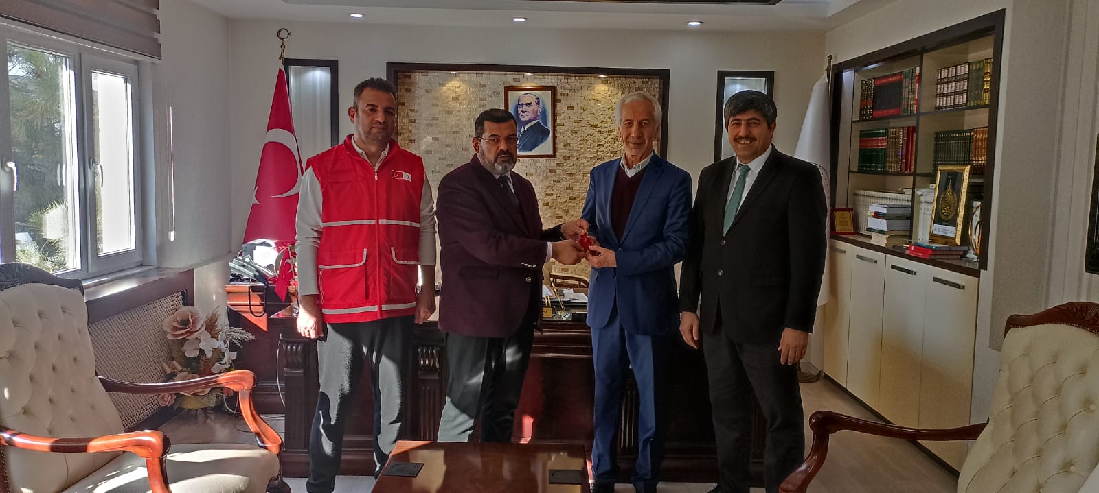 Kızılay’dan Müftü Durmuş’a Bronz Madalya