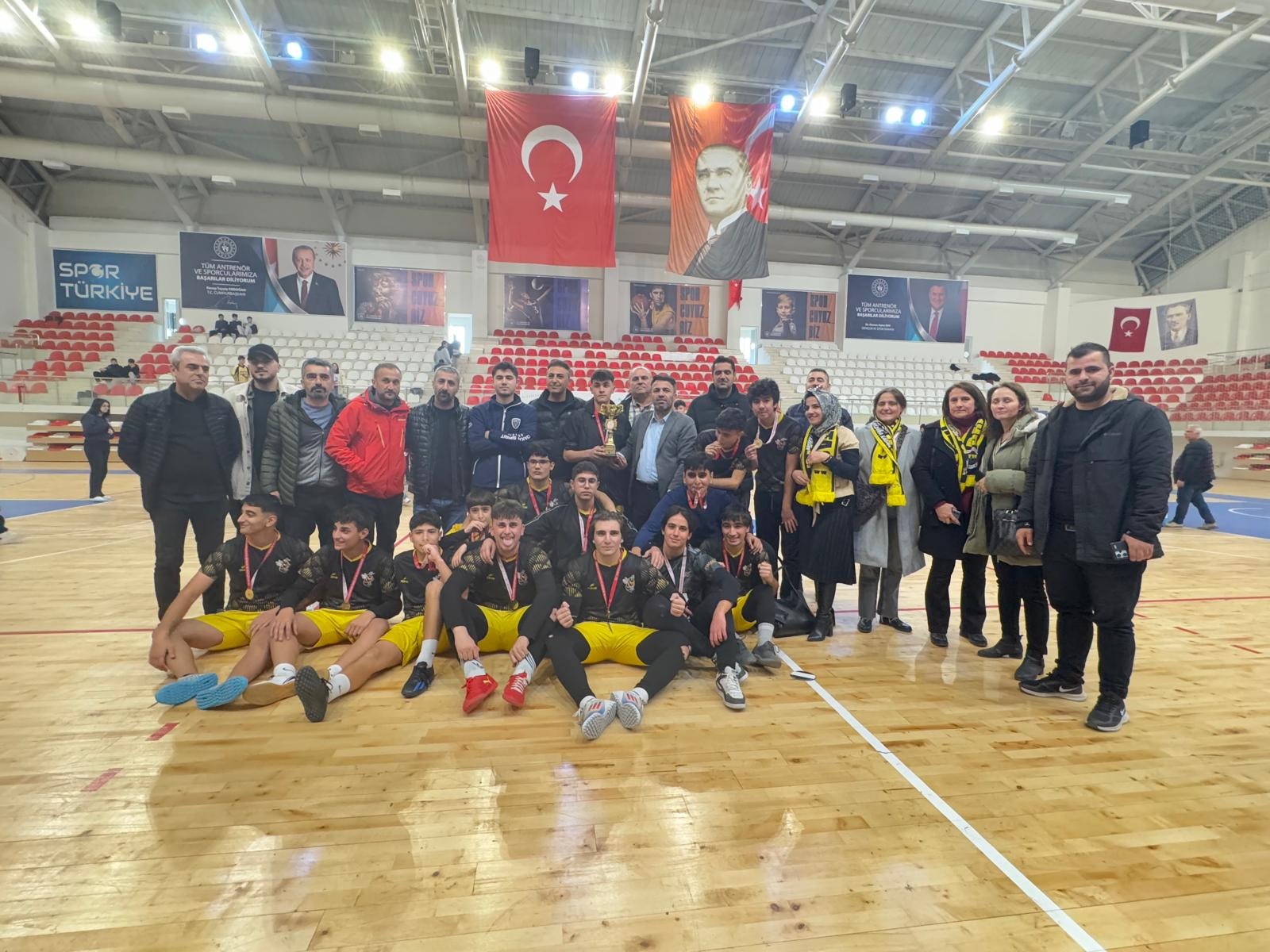 Liselerarası Futsal İl şampiyonası sona erdi