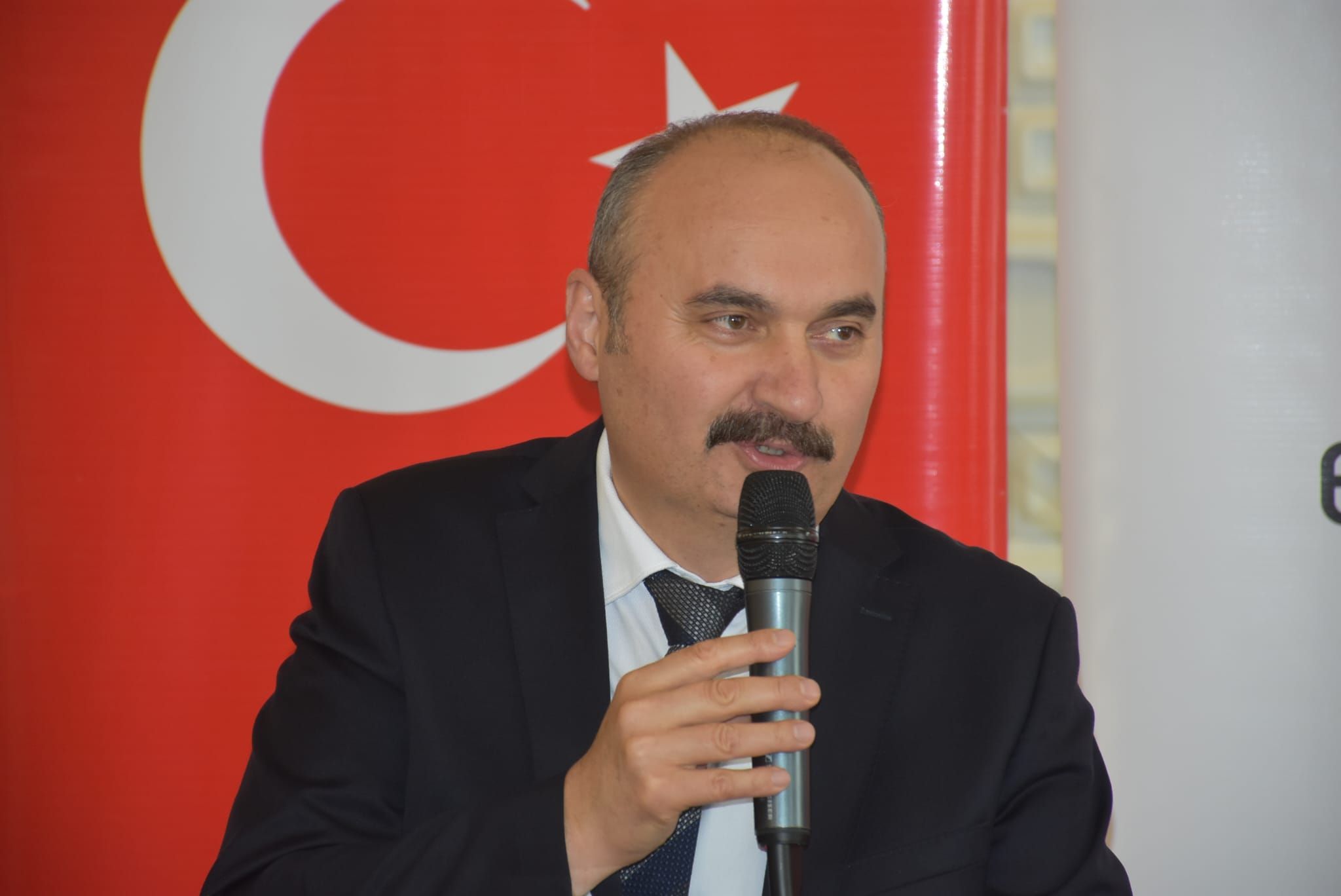 Vali Canalp, Yerel Basınla Güçlü Bir Diyalog Kurduklarını Belirtti