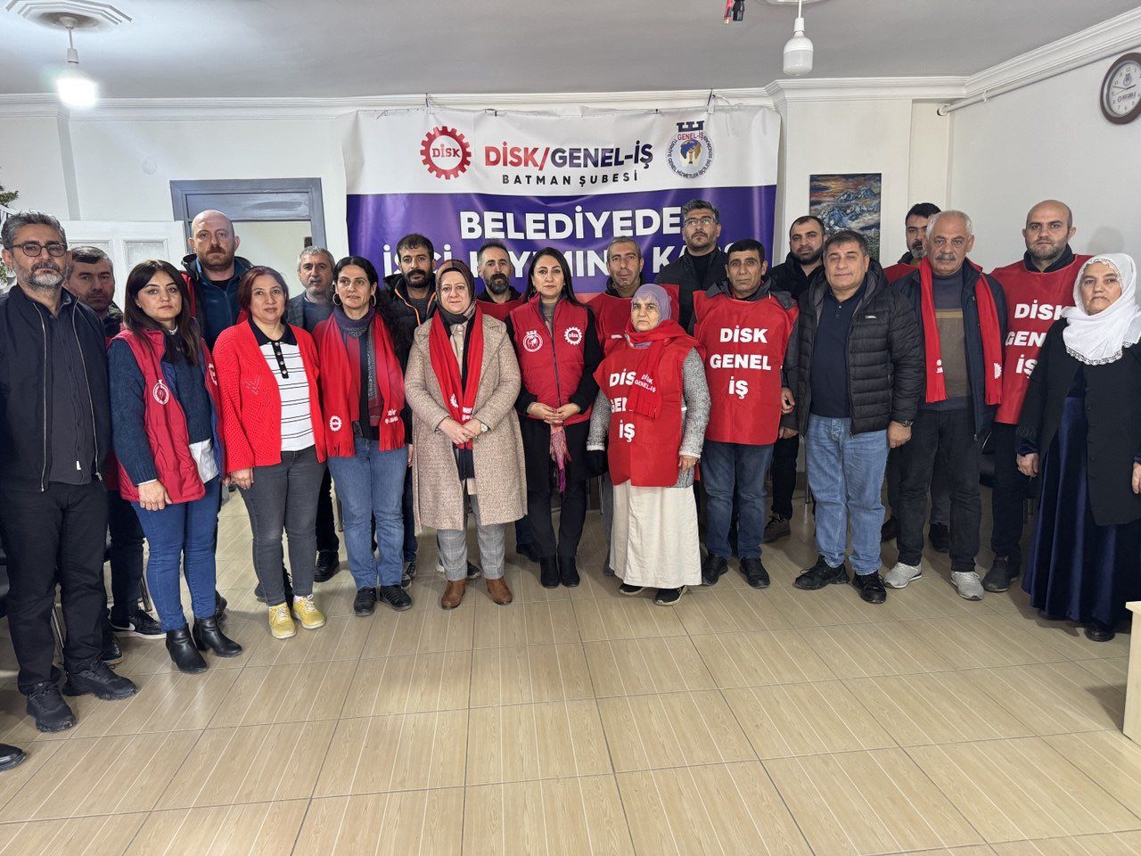 Vekil Oduncu, İşçilerin Nöbet Eylemine Destek Verdi