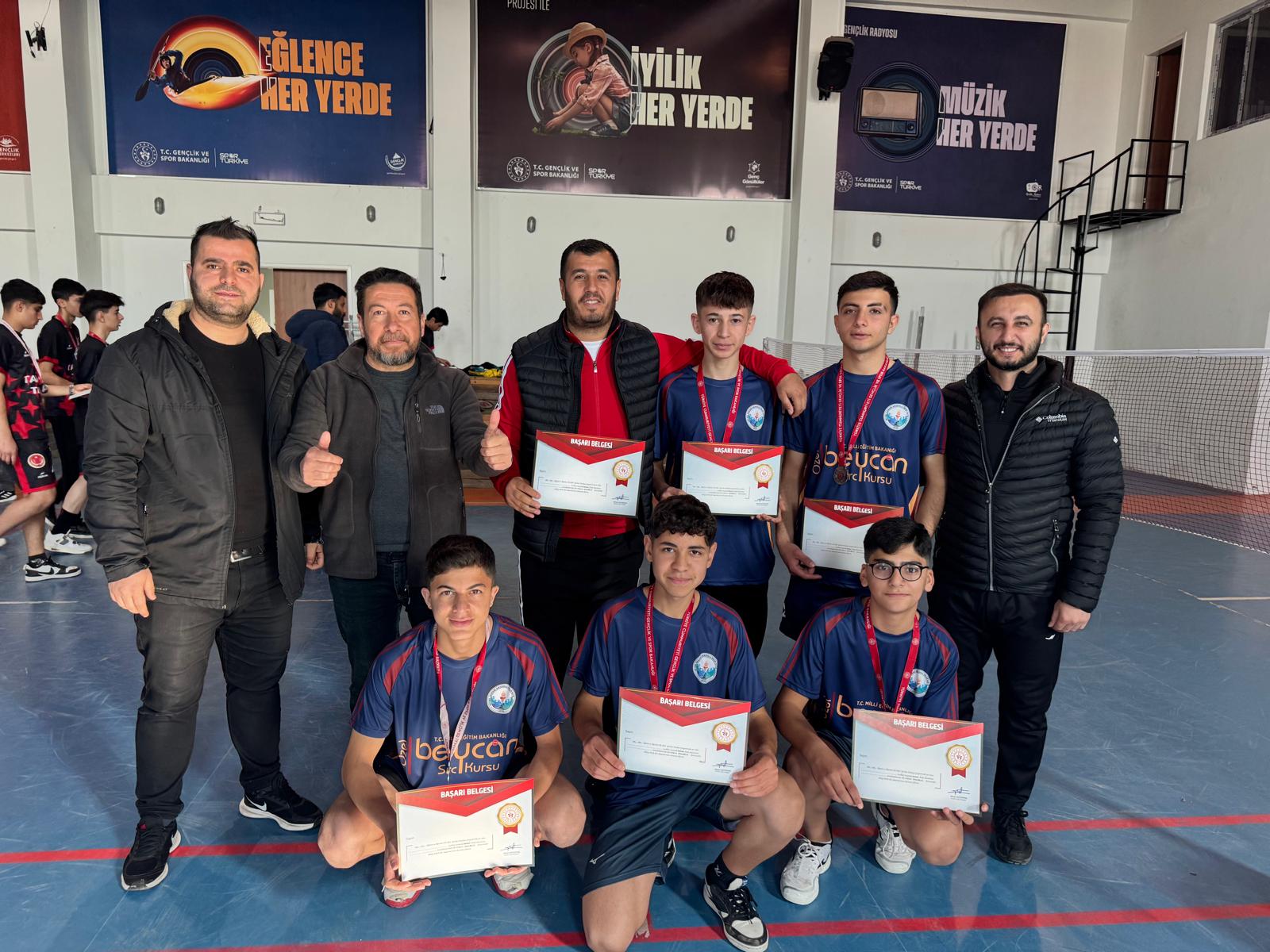 Veysel Karani AİHL, Badminton’da İl Şampiyonu Oldu