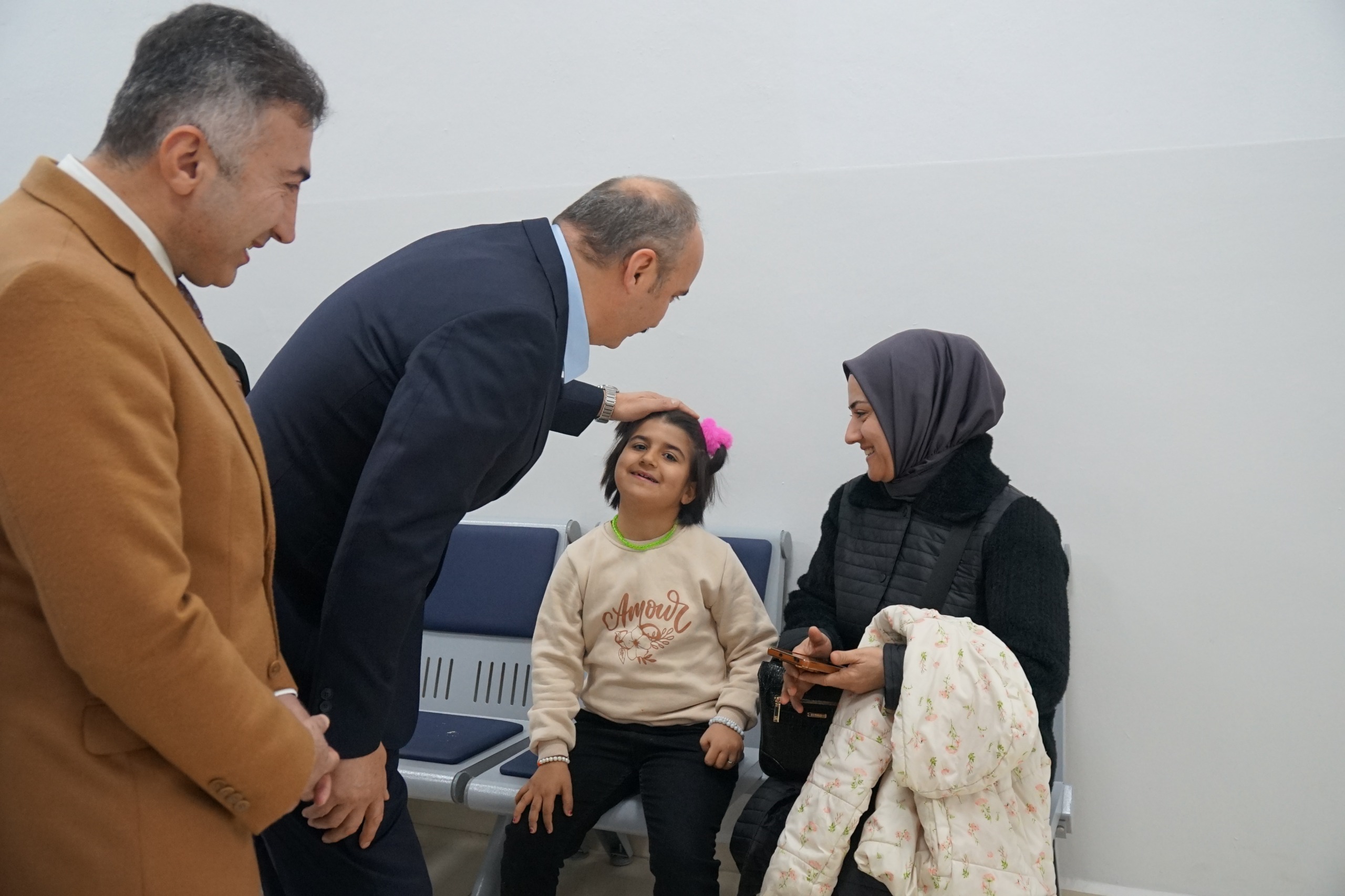 Vali Canalp, Diş Hekimliği Fakültesi’nde İncelemelerde Bulundu