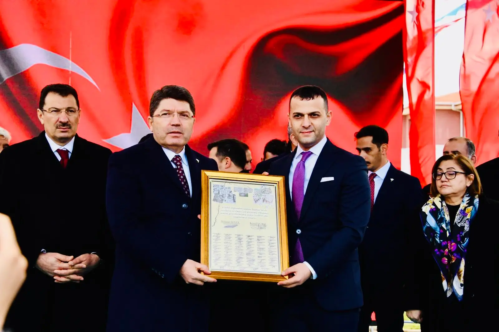 Göktaş, Teşekkür Beratı Aldı