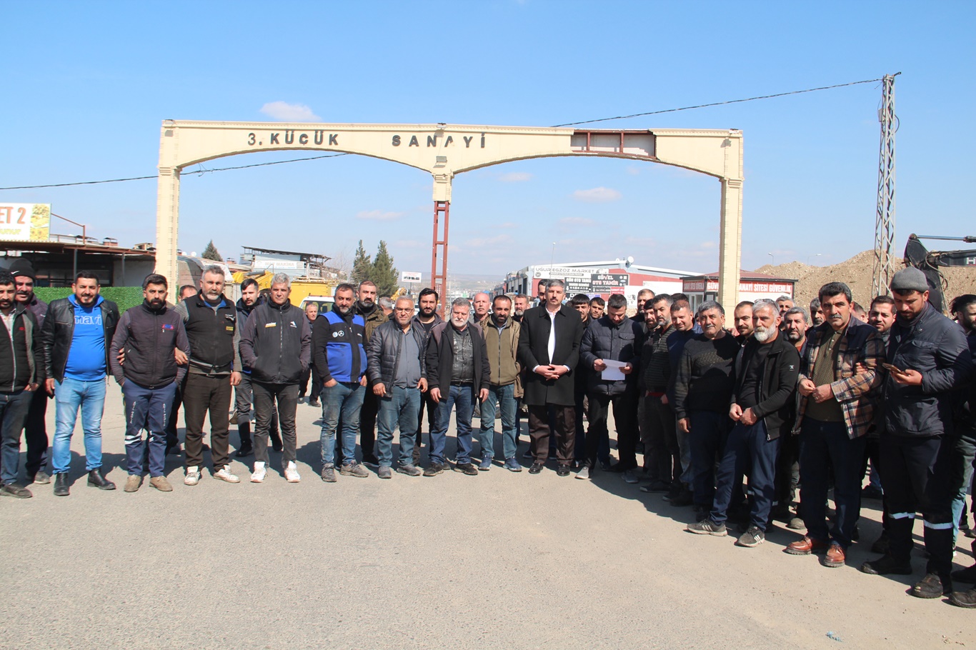 Sanayi Esnafından Kavşak Eylemi: “Sorunumuza Acil Çözüm İstiyoruz”