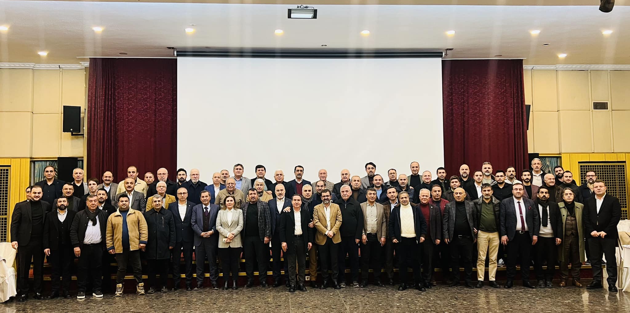 Batmanlılar Güçlü Bir Vakıf İçin Bir Araya Geldi