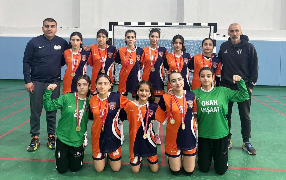 Toki Kazım Karabekir Kız Hentbol Takımı Türkiye Finaline Yükseldi