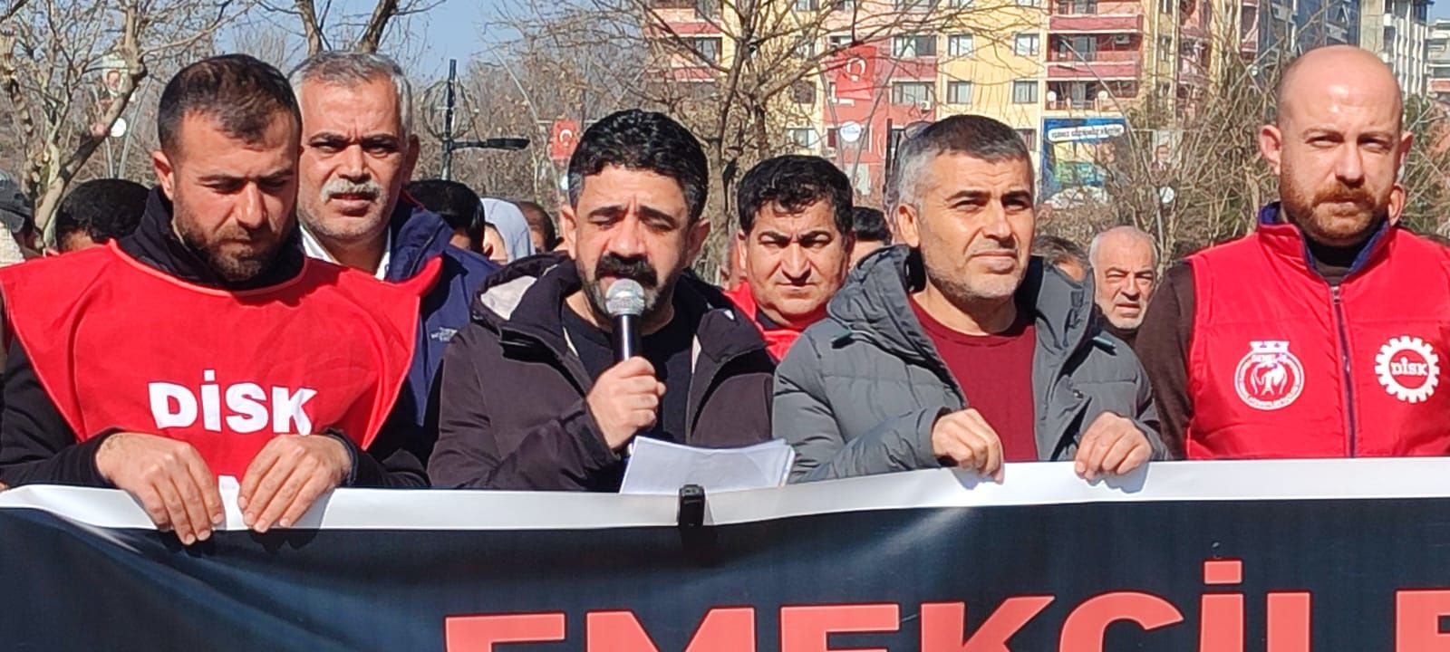 İşçi Çıkarmalarına Tepki