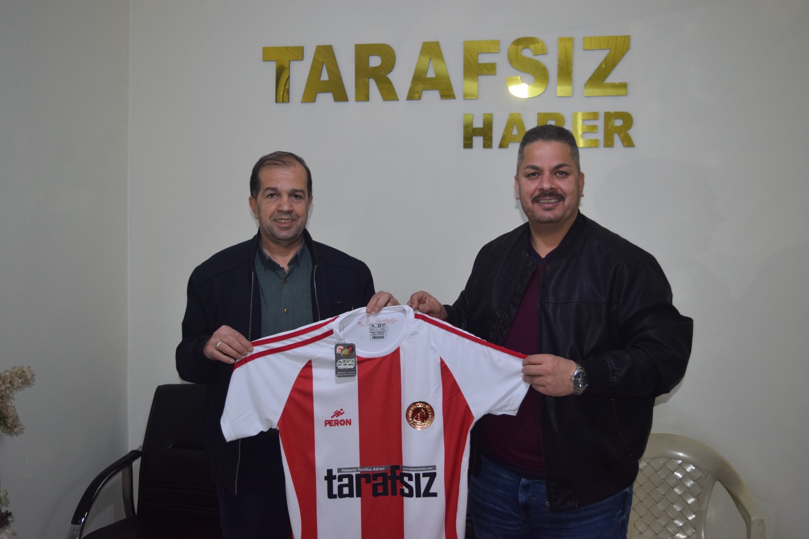 Peronspor’dan Tarafsız Haber’e Kutlama Ziyareti