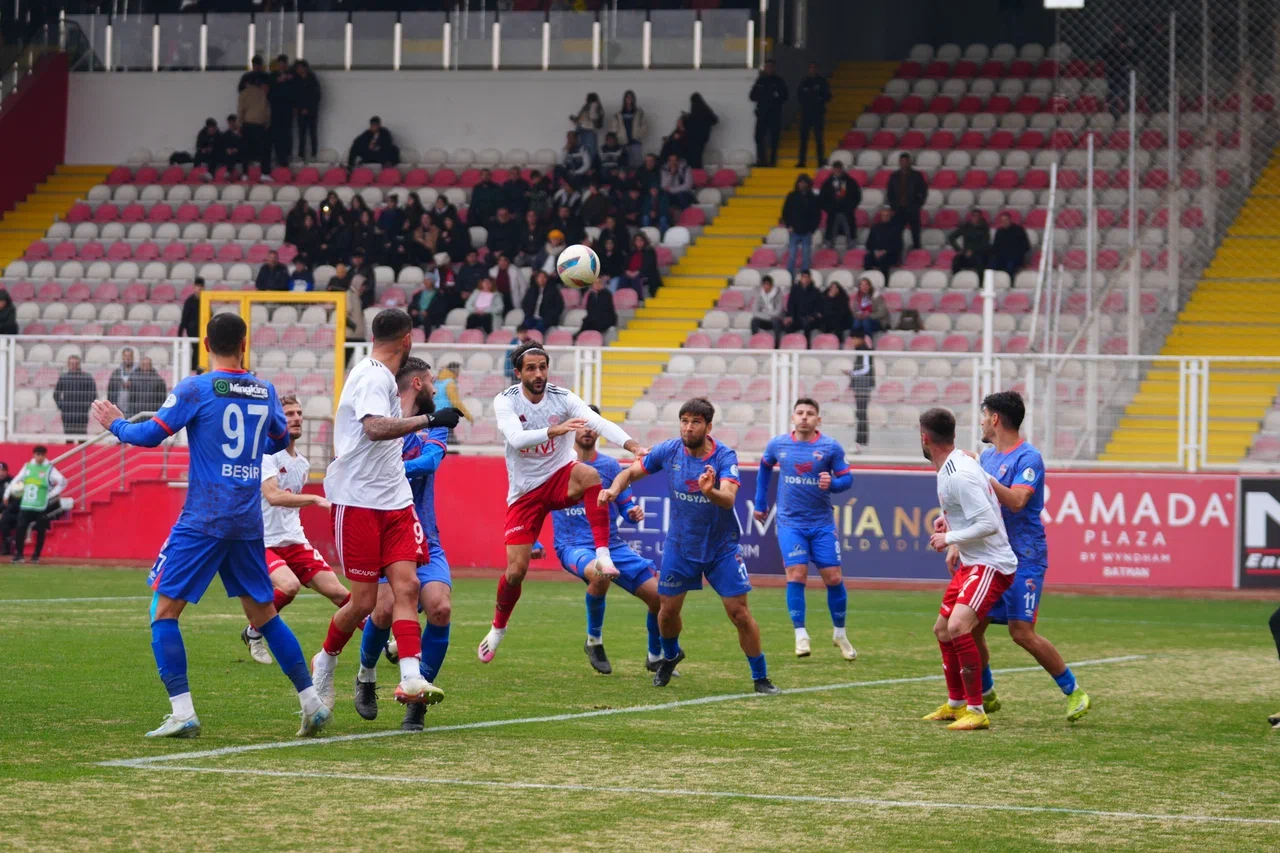 Petrolspor, 4-1’lik Skorla Zirveye Yaklaşıyor