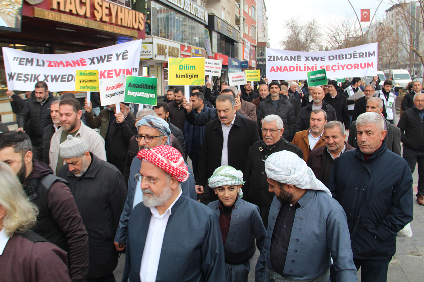 HÜDA PAR’dan ‘Anadil’ Yürüyüşü