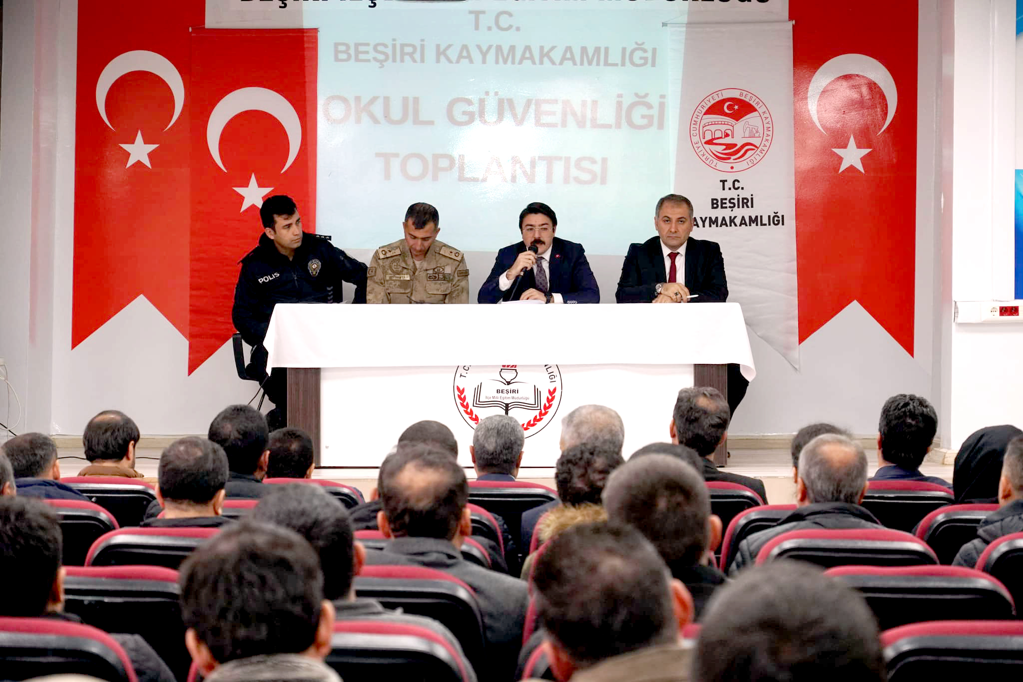 Beşiri’de Okul Güvenliği Masaya Yatırıldı