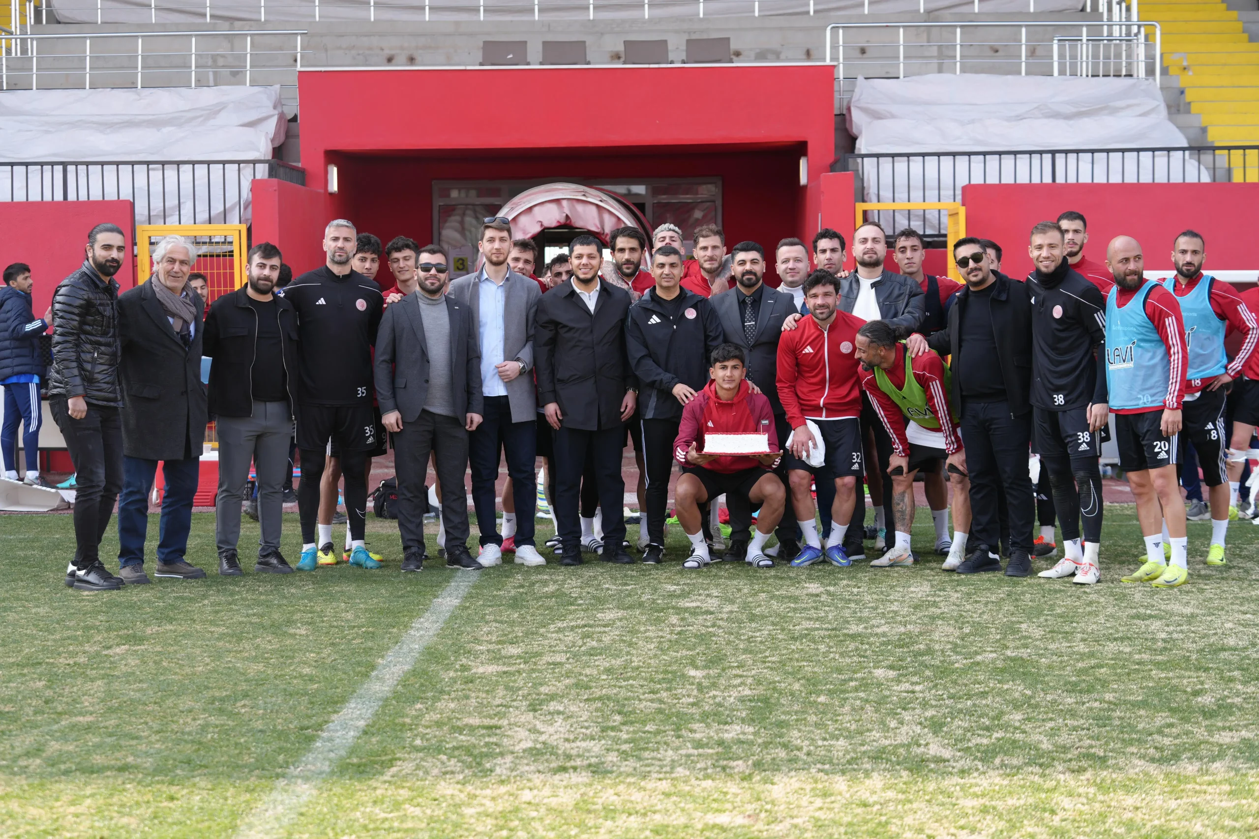 Genç ASKON’dan Petrolspor’a Moral Ziyareti