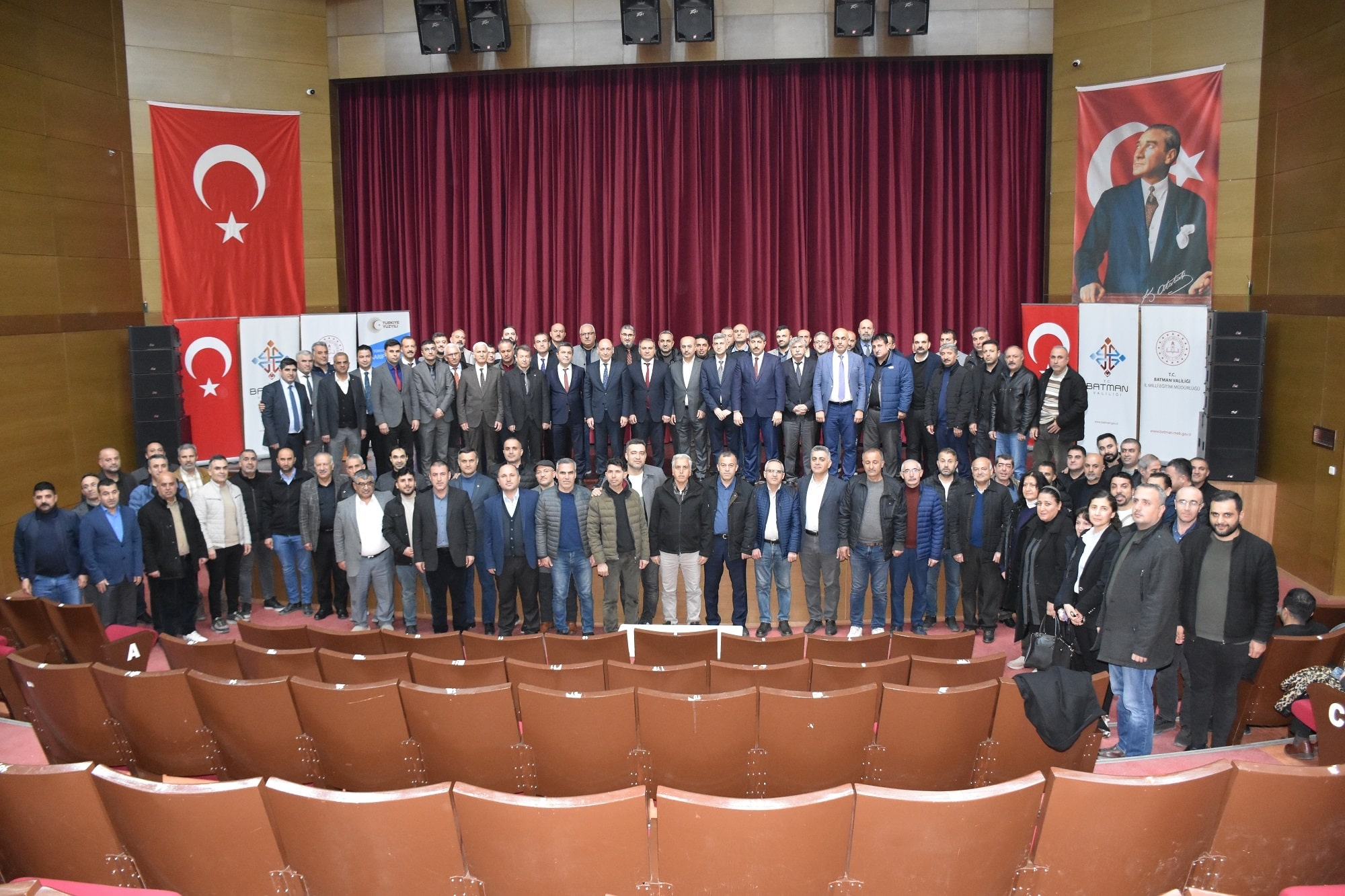 Kurtaran Eğitim Camiasına Veda Etti