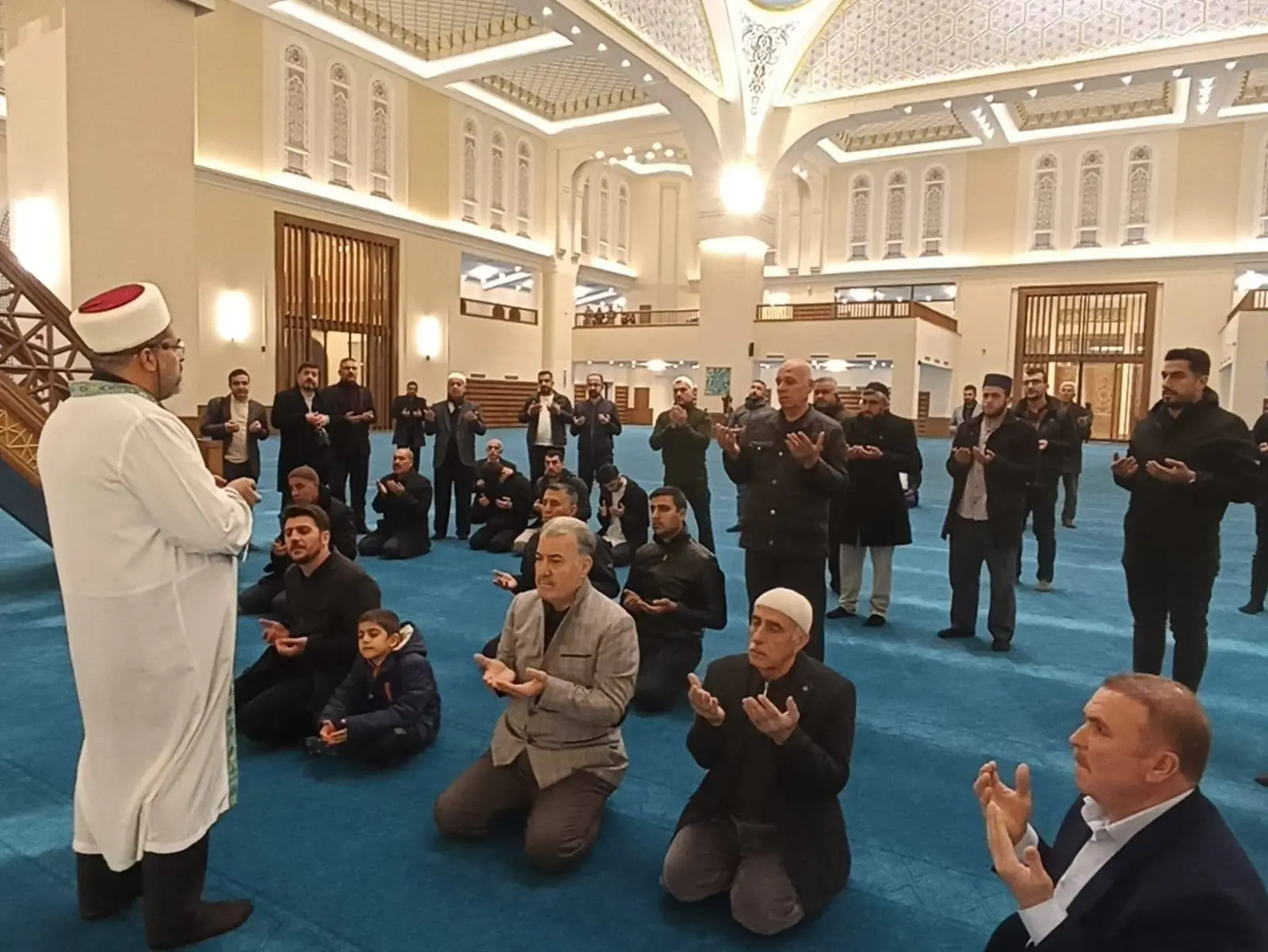 Umre Yolcuları, Dualarla Uğurlandı