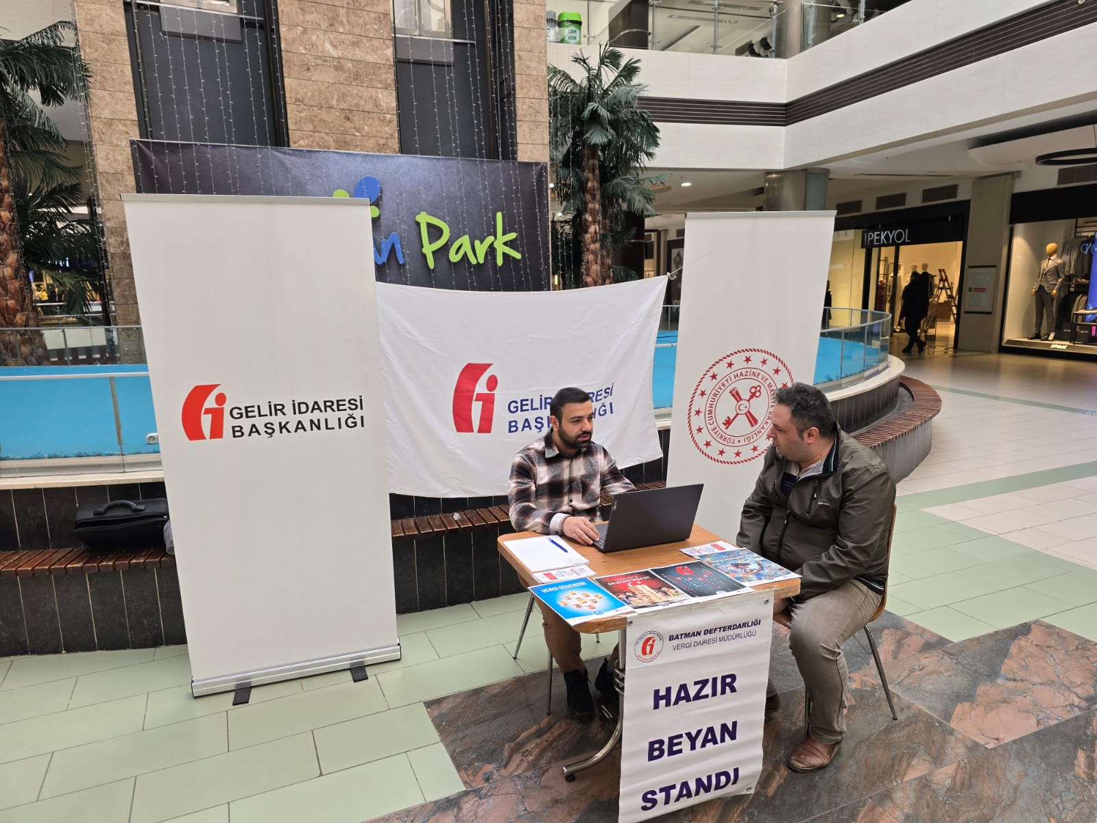 Defterdarlıktan Vergi Mükelleflerine Yerinde Hizmet