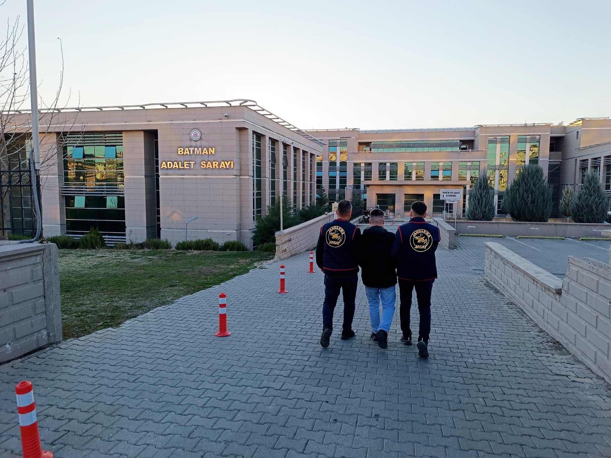 BATMAN’DA 45 YIL HAPİS CEZALI FİRARİ, 3 YIL SONRA YAKALANDI