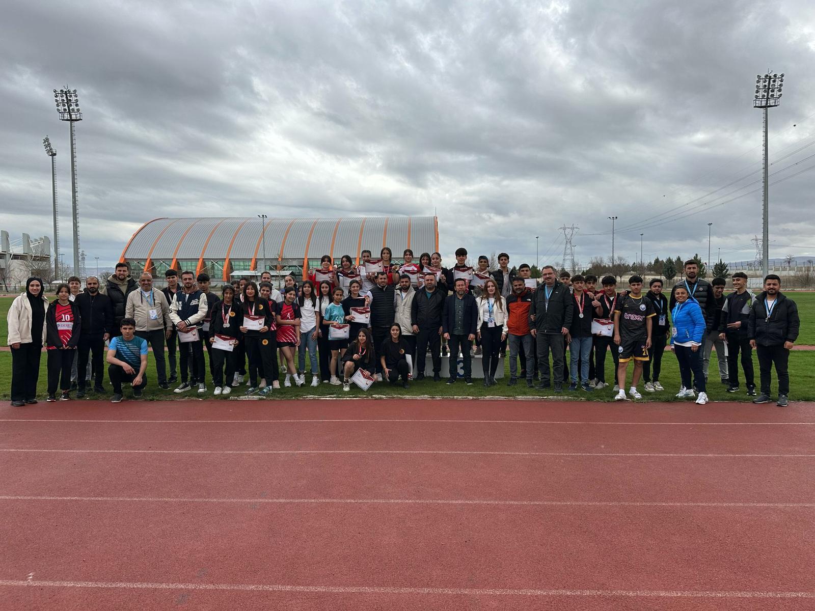 Atletizm B Gençler İl Şampiyonası Sonuçlandı