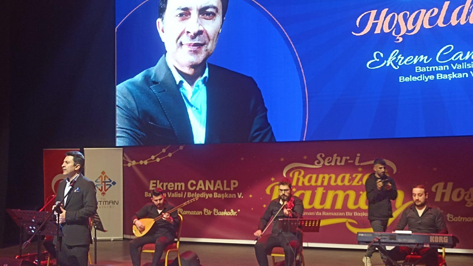 Batmanlılar Abdurrahman Önül’ün Konserinde Buluştu