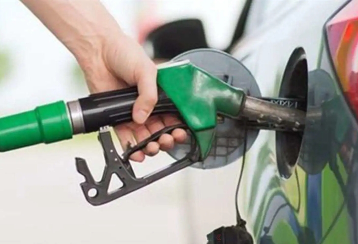 Benzin ve Motorin Fiyatlarına Büyük İndirim: Fiyatlar Düşüyor!