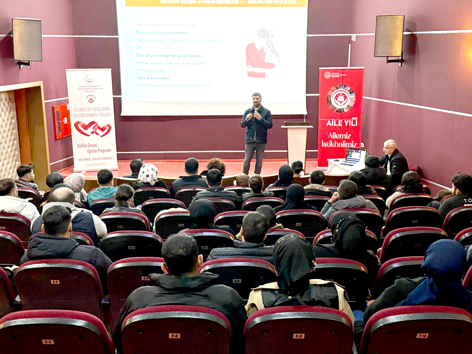 Evlenecek Çiftlere Eğitim Programı Düzenlendi