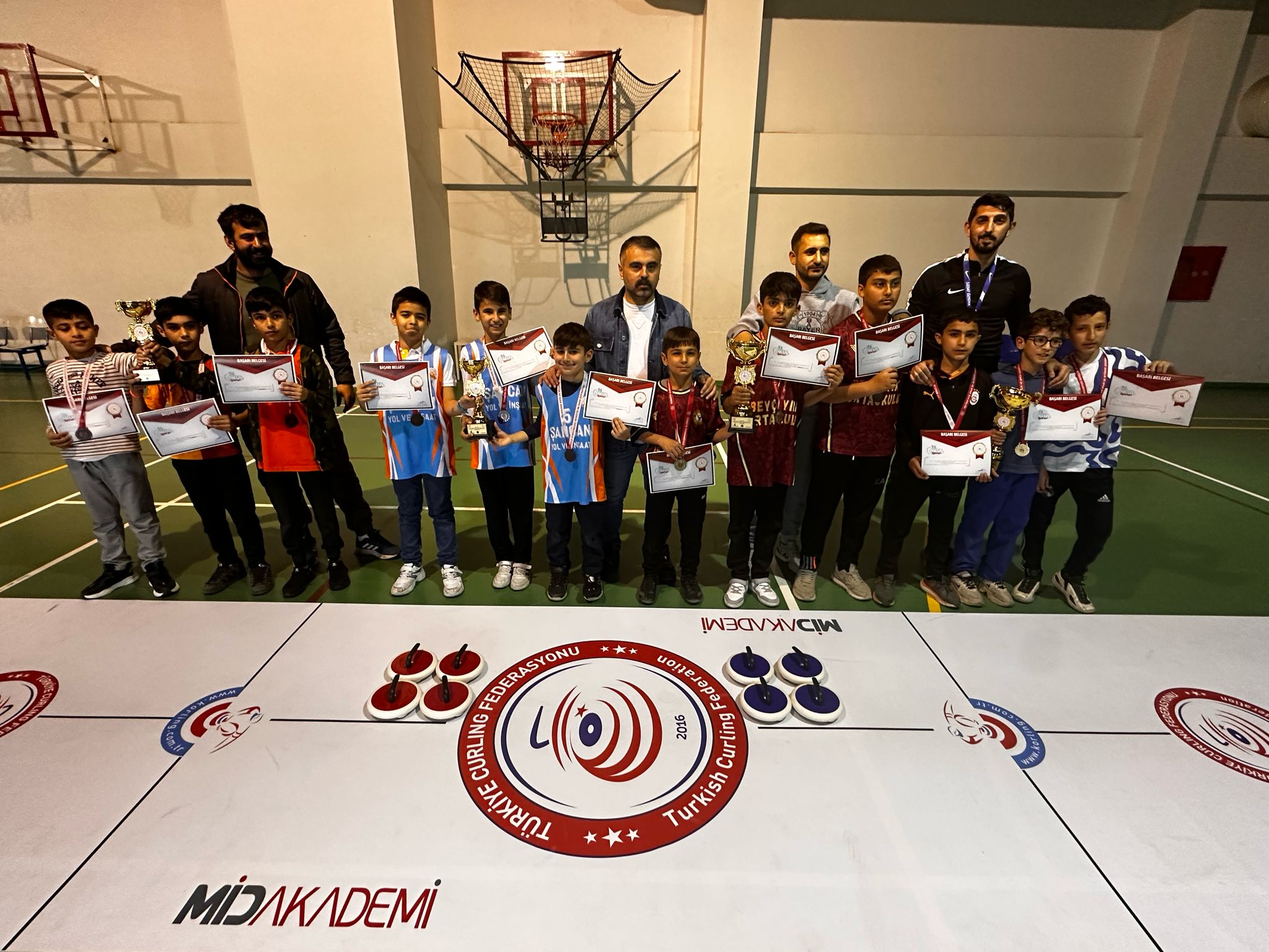 Fatih Ortaokulu Floor Curling Küçükler İl Şampiyonu Oldu