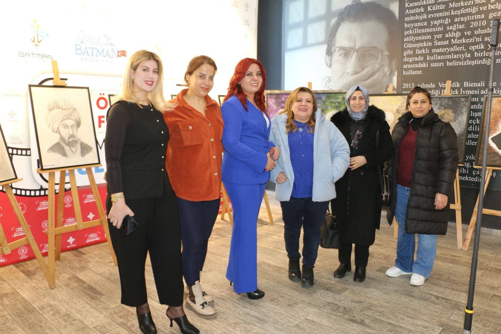 Kursiyerlerin Resim Sergisine Yoğun İlgi