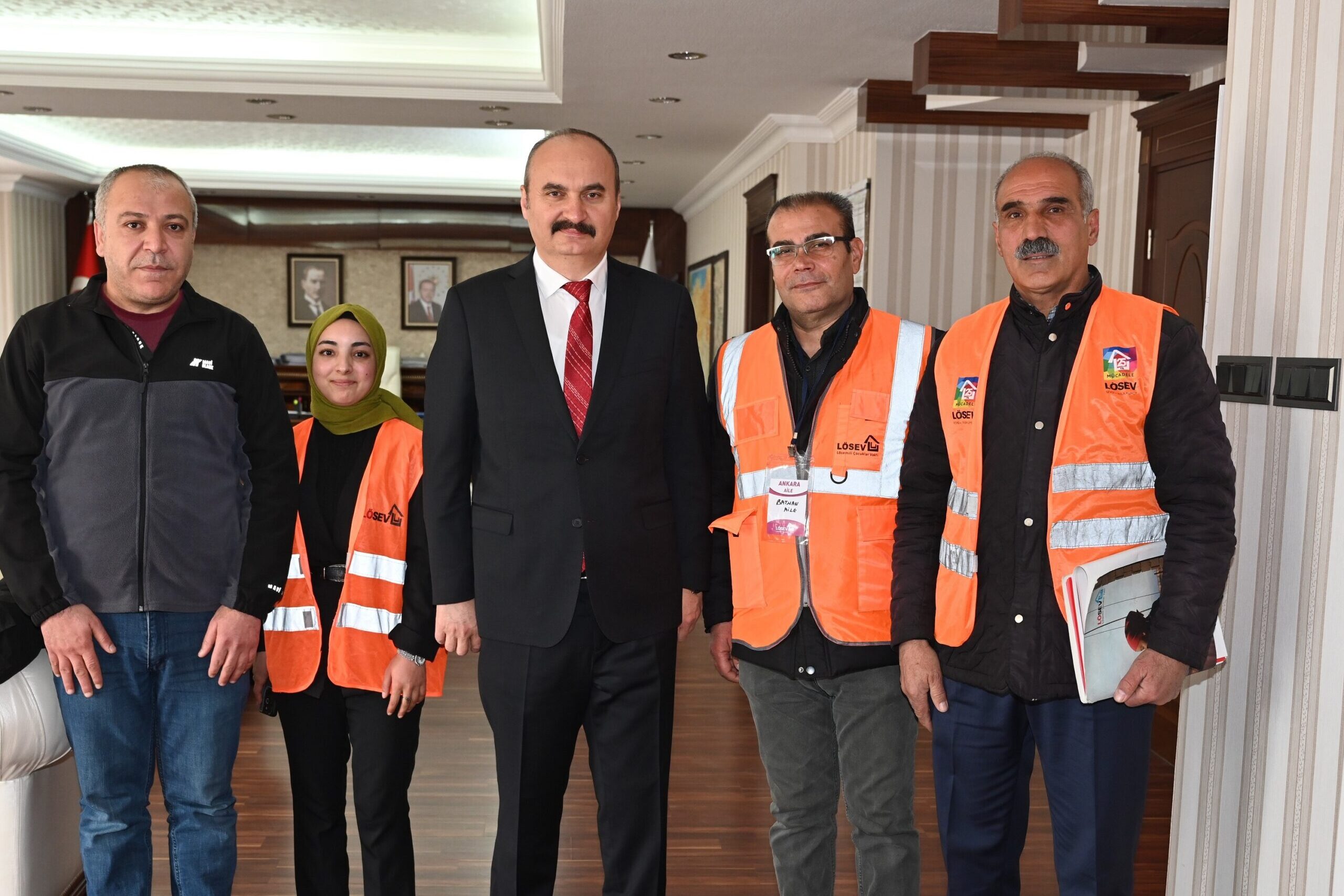 LÖSEV Gönüllerinden Vali Canalp’a Ziyaret