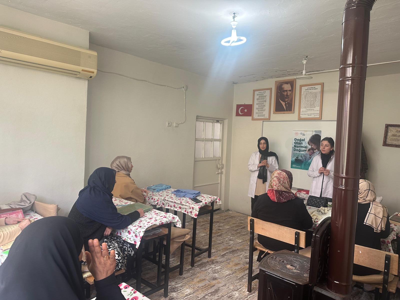 Normal Doğum ve Anne-Bebek Sağlığı Anlatıldı