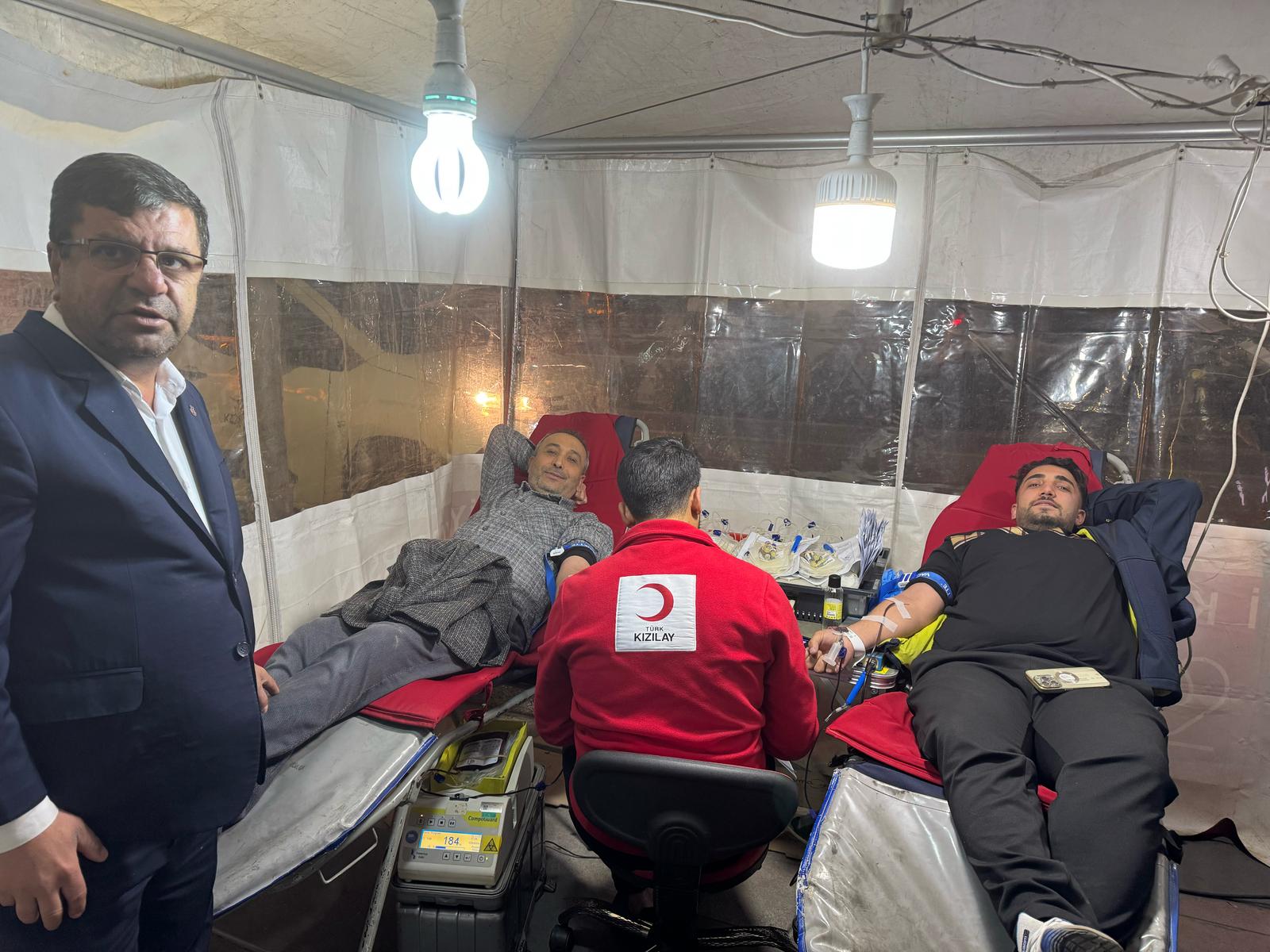 ÖZ SAĞLIK-İŞ SENDİKASINDAN KAN BAĞIŞI