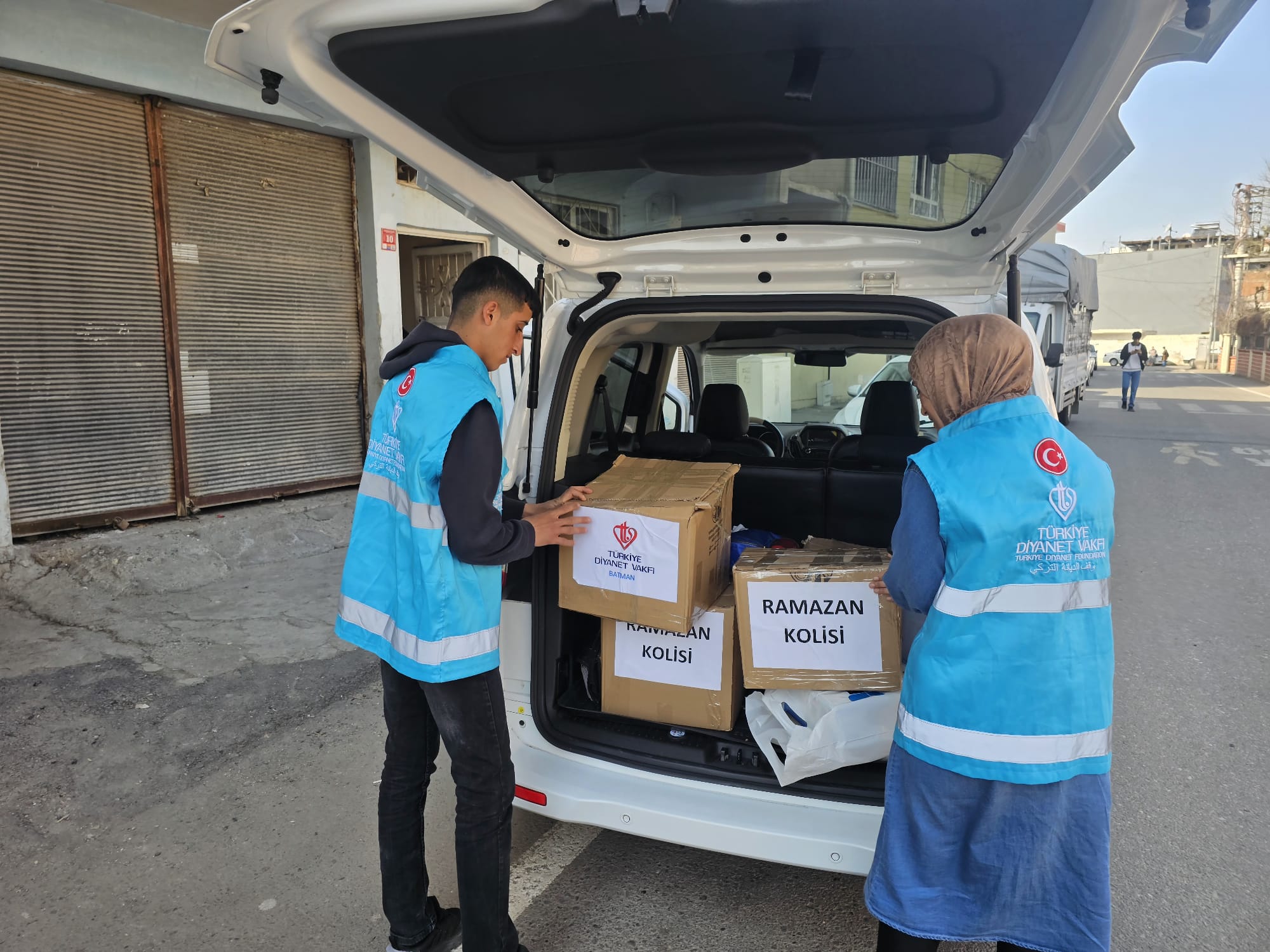 İhtiyaç Sahiplerine Ramazan Yardımları Ulaştırıldı